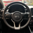 KIA Rio Atrás 17